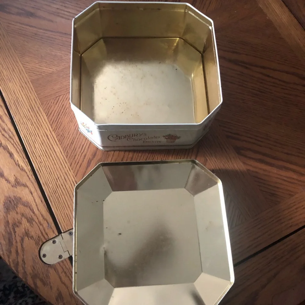 Vintage Biscuit Tin